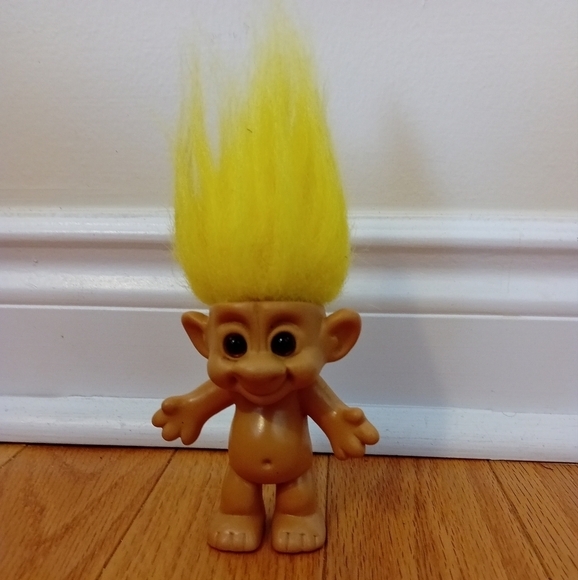 Vintage Russ 4" Forest Troll Doll Nude W/ Very Good Condition Yellow Hair - Picture 3 of 10